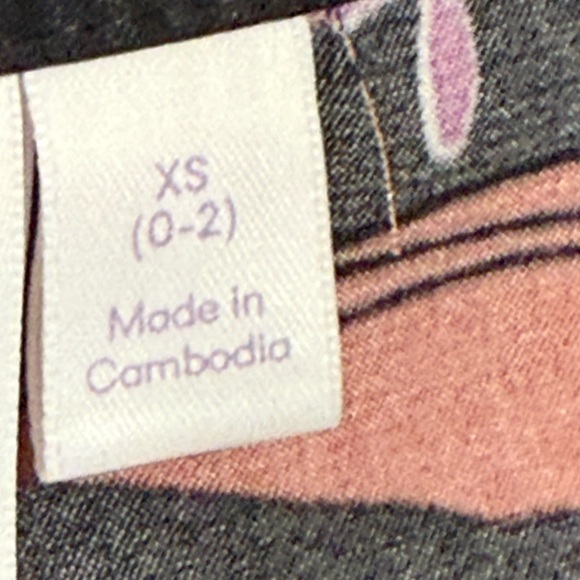 SELLING JOYSPUN PAJAMA SET FOR WOMEN SIZE XS NWT SHORT SLEEVE FLORAL COLOR. - Picture 11 of 15